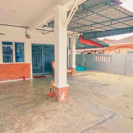 Area Indahpura Or Taman Bersatu Kulai 3-4Br Near Aeon Airport Jpo Villa Exterior photo