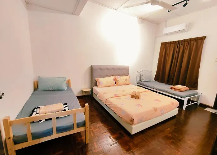 Area Indahpura Or Taman Bersatu Kulai 3-4Br Near Aeon Airport Jpo