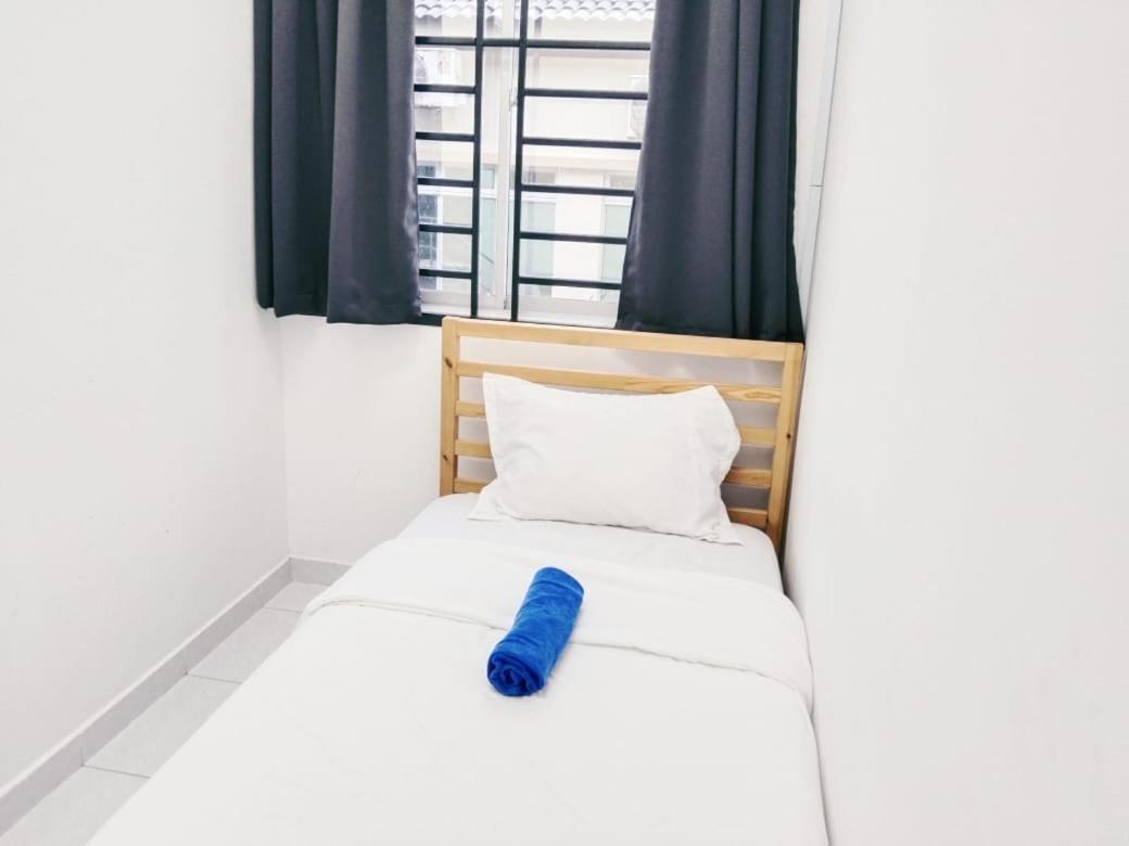Villa Area Indahpura Or Taman Bersatu 3-4br Near Aeon Airport Jpo *