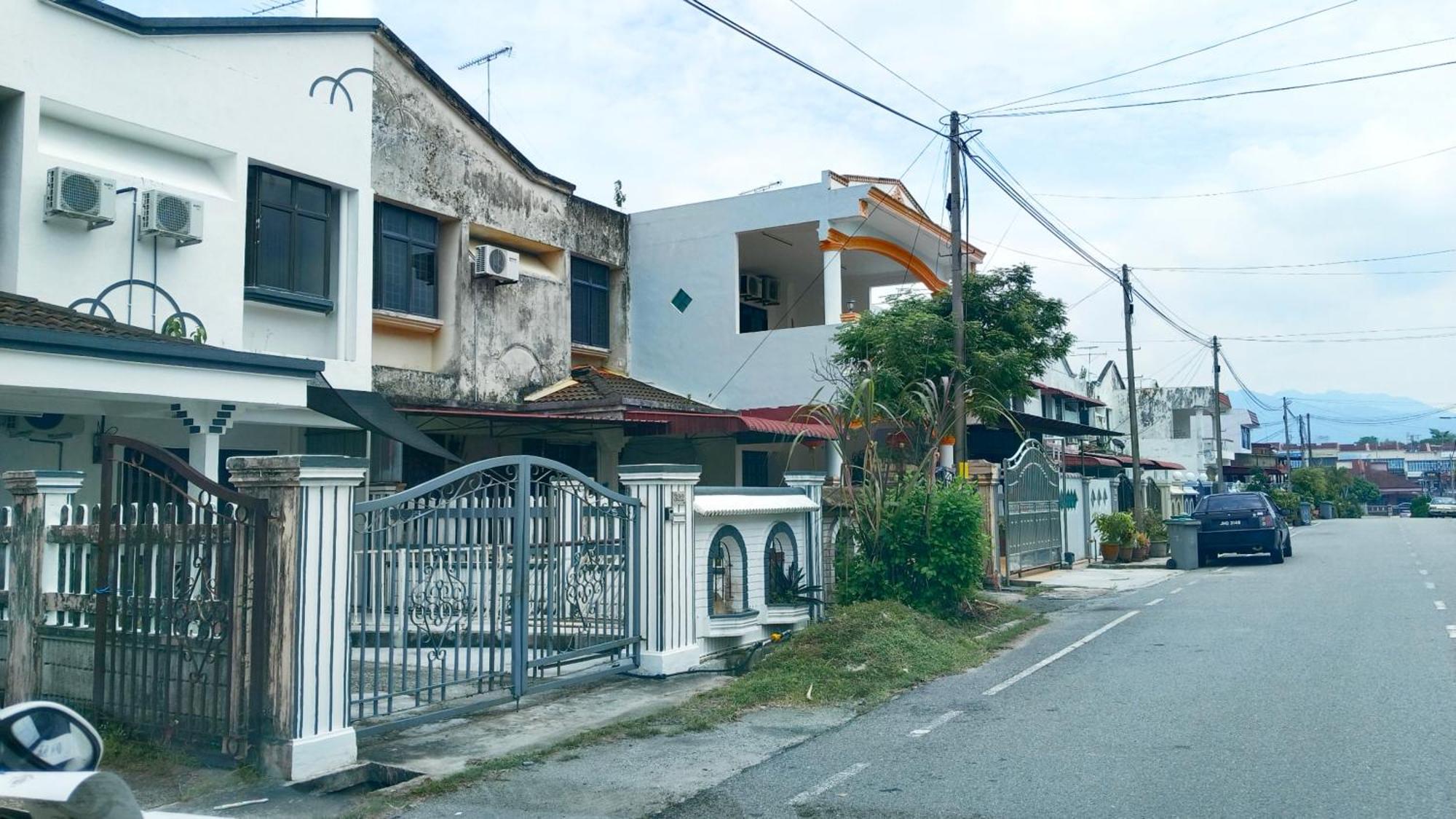 Area Indahpura Or Taman Bersatu 3-4br Near Aeon Airport Jpo Villa Kulai