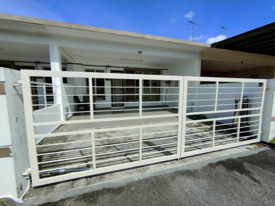 Area Indahpura Or Taman Bersatu 3-4br Near Aeon Airport Jpo *