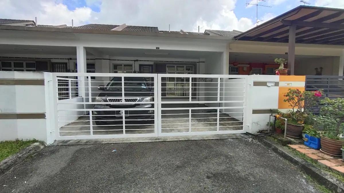 Villa Area Indahpura Or Taman Bersatu 3-4br Near Aeon Airport Jpo