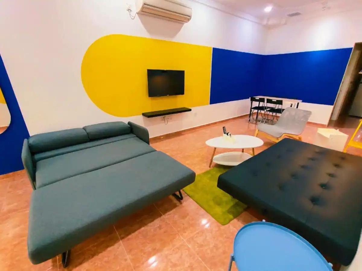 Area Indahpura Or Taman Bersatu 3-4br Near Aeon Airport Jpo Villa Kulai