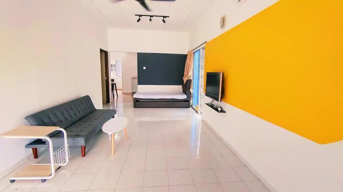 Area Indahpura Or Taman Bersatu 3-4br Near Aeon Airport Jpo Villa