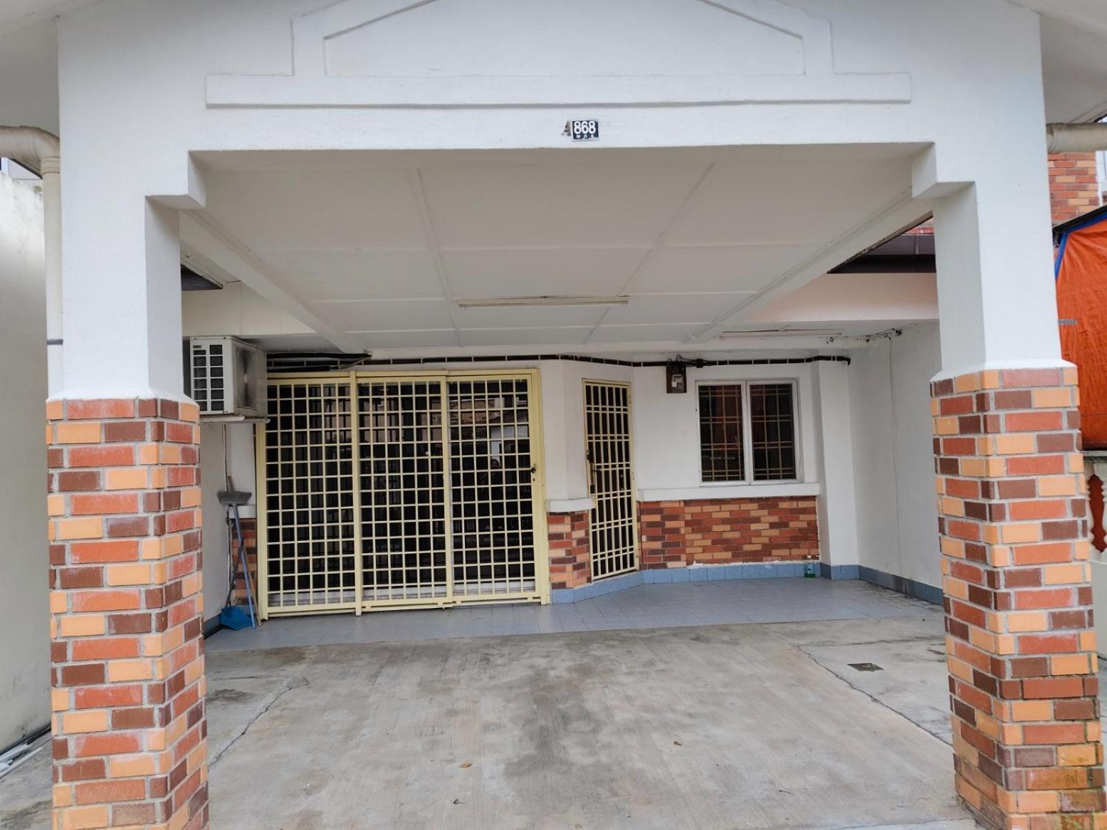 Area Indahpura Or Taman Bersatu 3-4br Near Aeon Airport Jpo Kulai